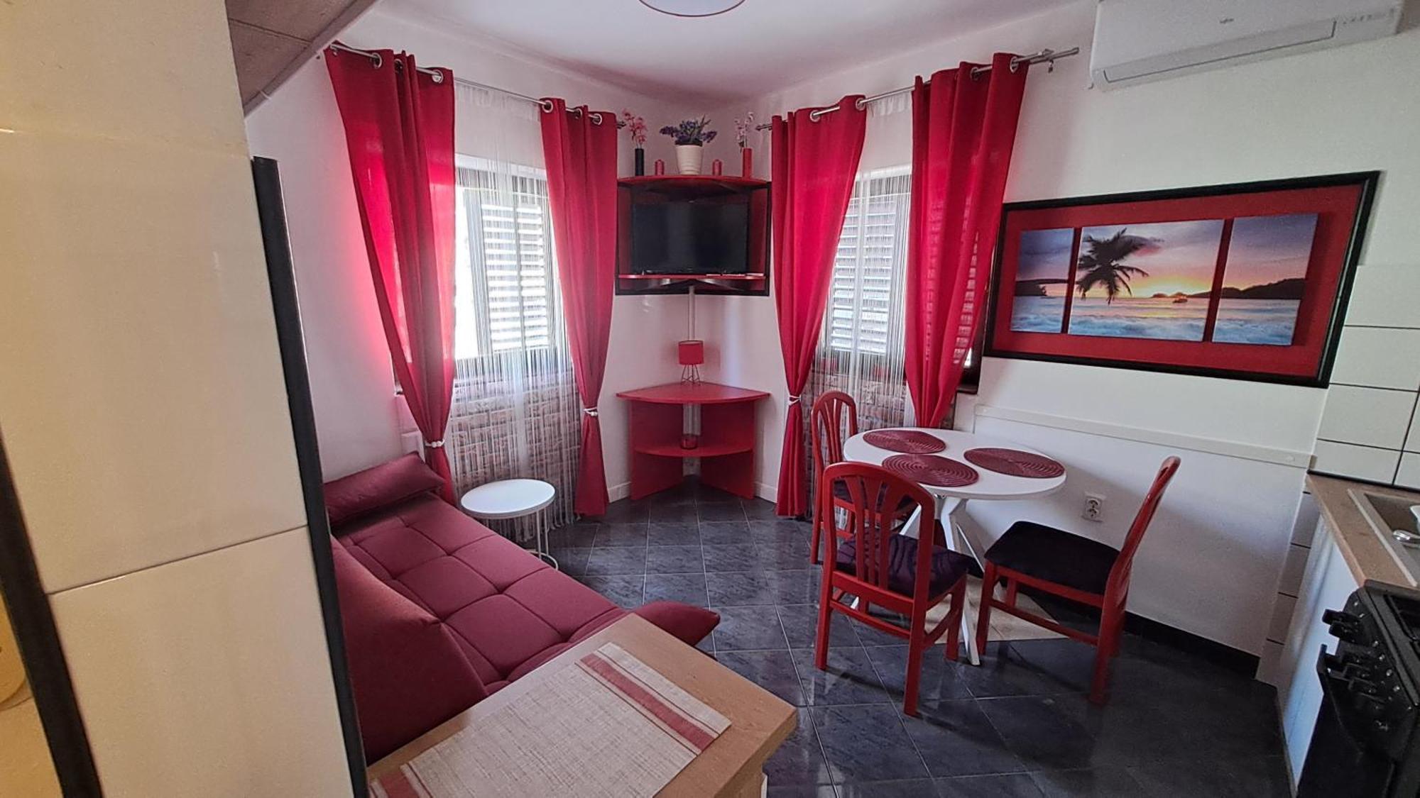 Red Gold Apartment Pula Bagian luar foto